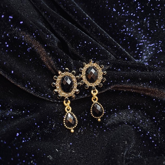 Adriana Vintage Drop Earrings - Picture 2 of 2